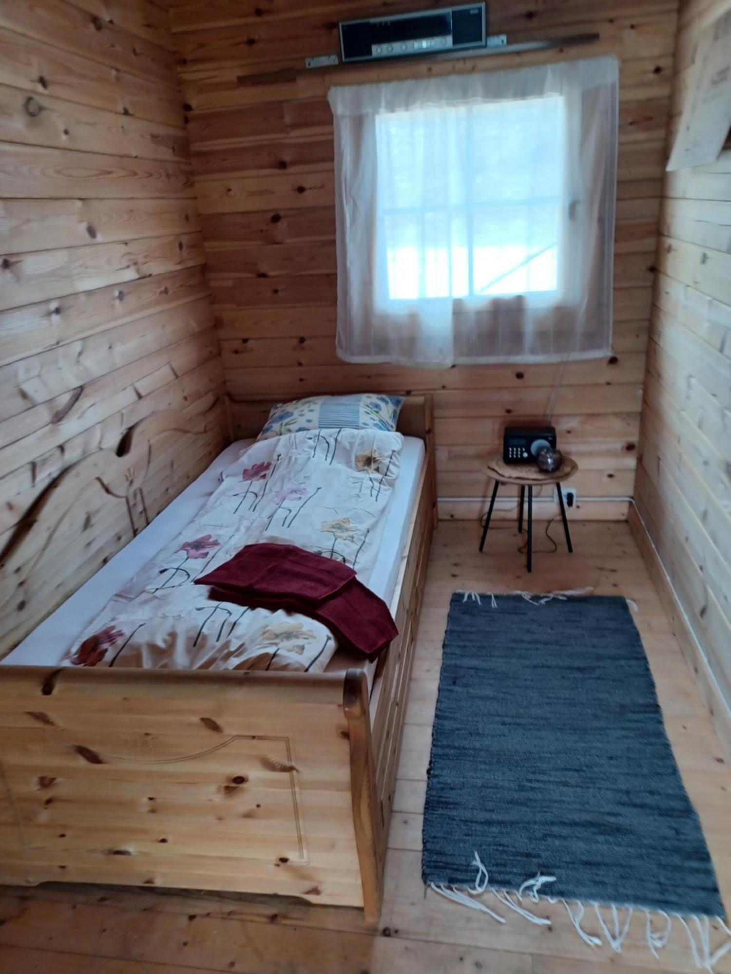 Stensens Overnatting Russenes Esterno foto